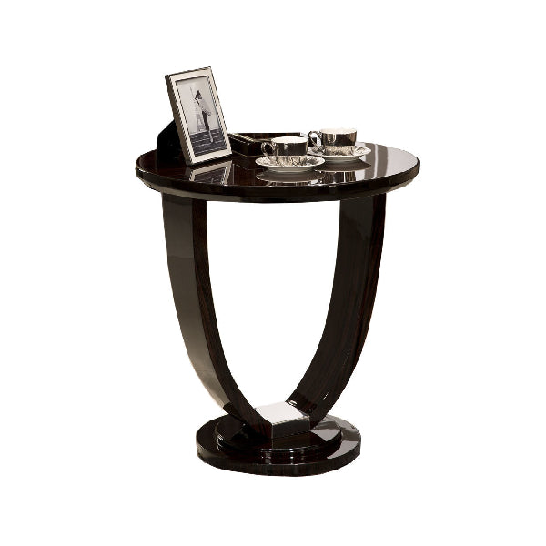 Stylish Round Accent Table with Modern Elegance