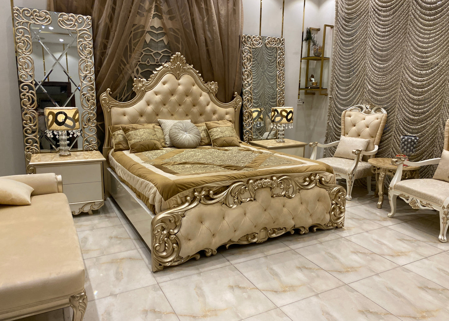 Sultanate Classic Gold – High-quality home furnishing