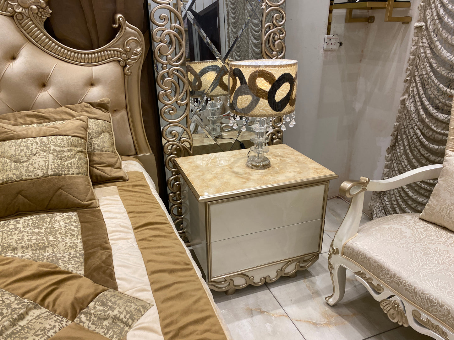 Sultanate Classic Gold