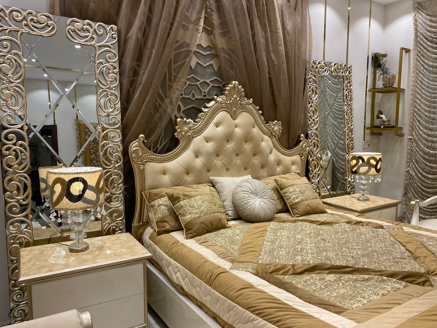 Sultanate Classic Gold