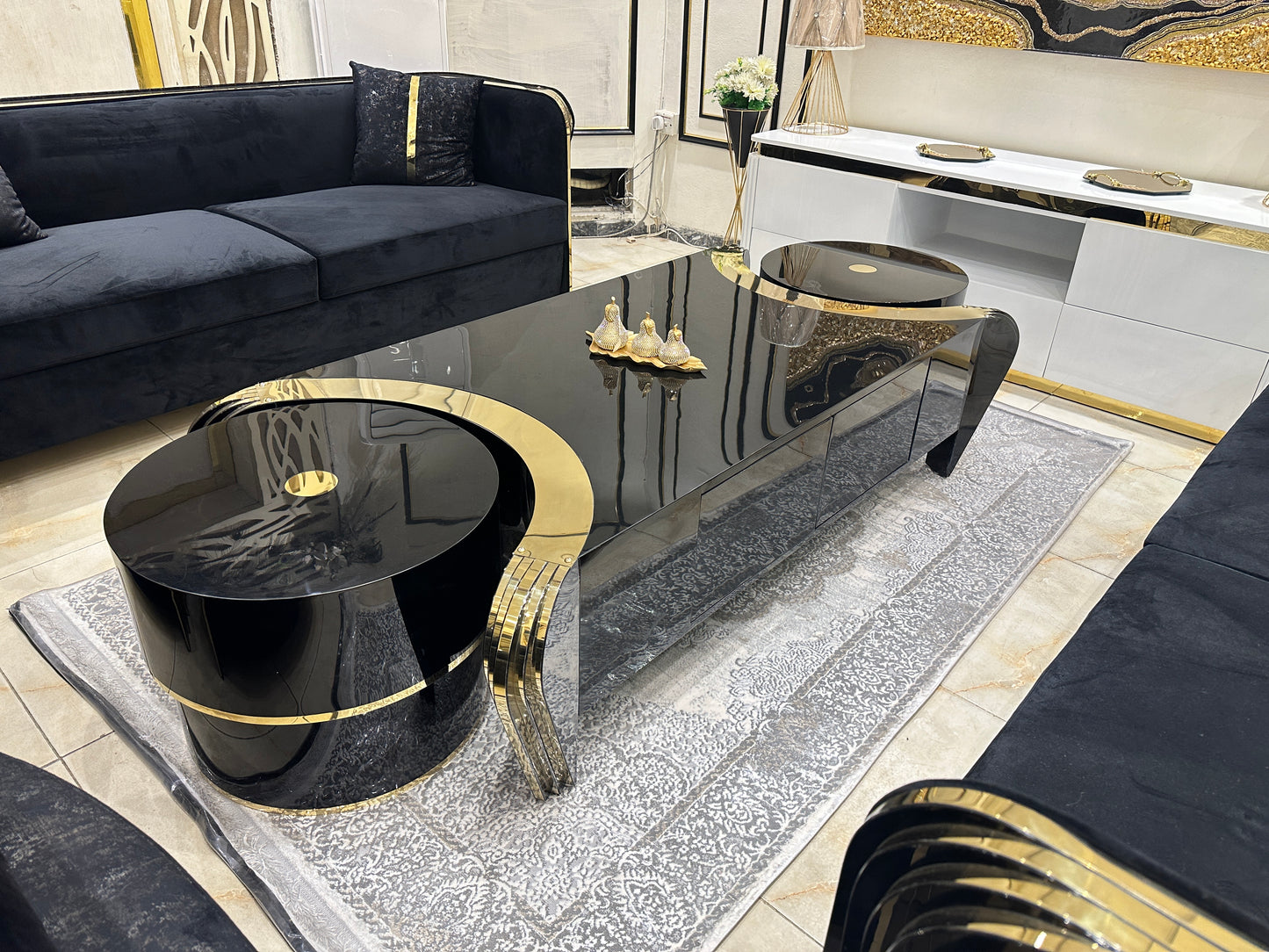 Black and Gold Opulence