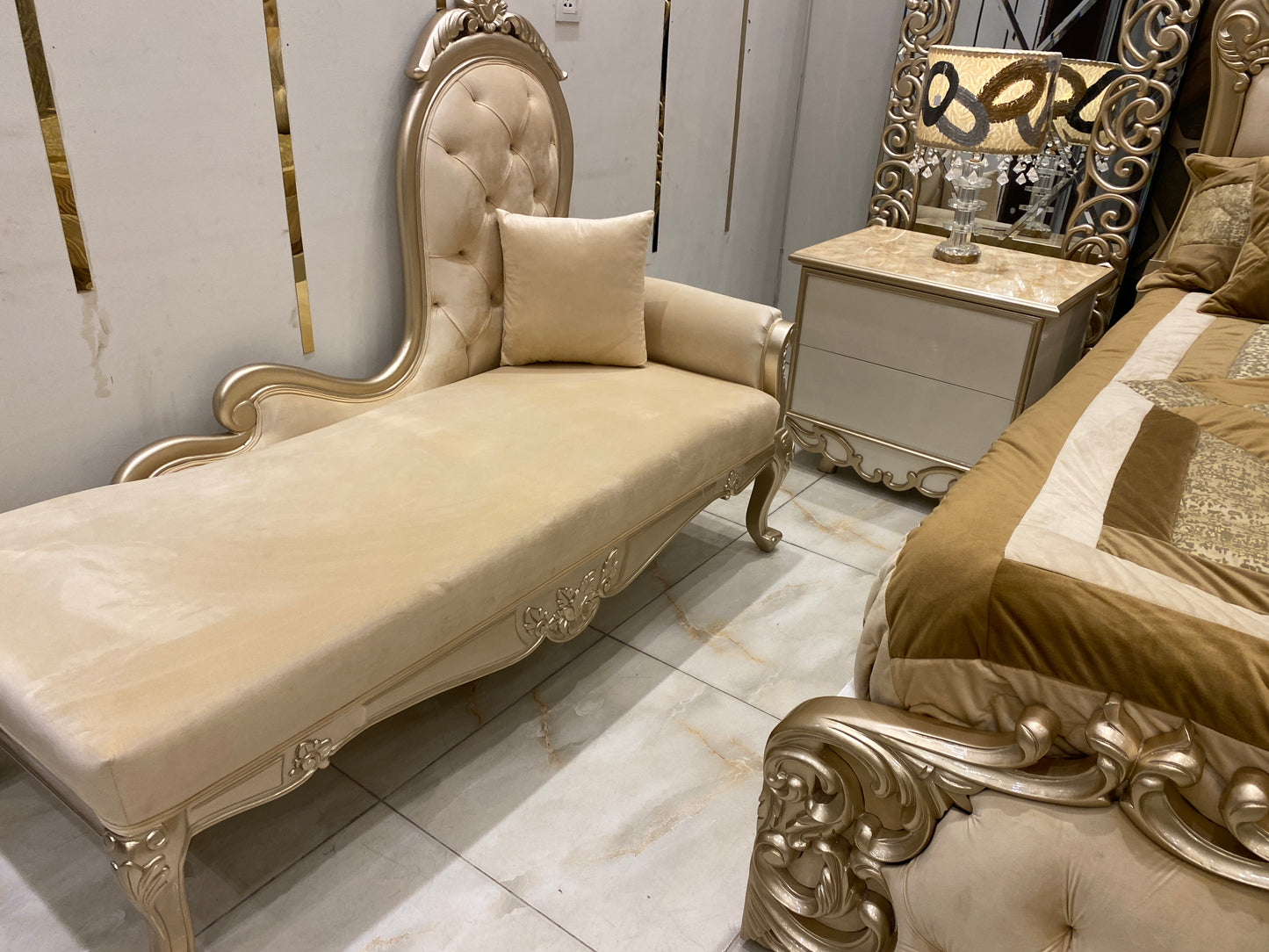 Sultanate Classic Gold