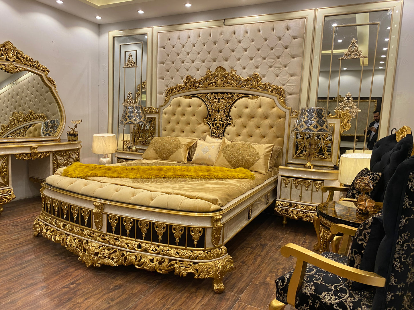 Zanjabeel Bedroom Set