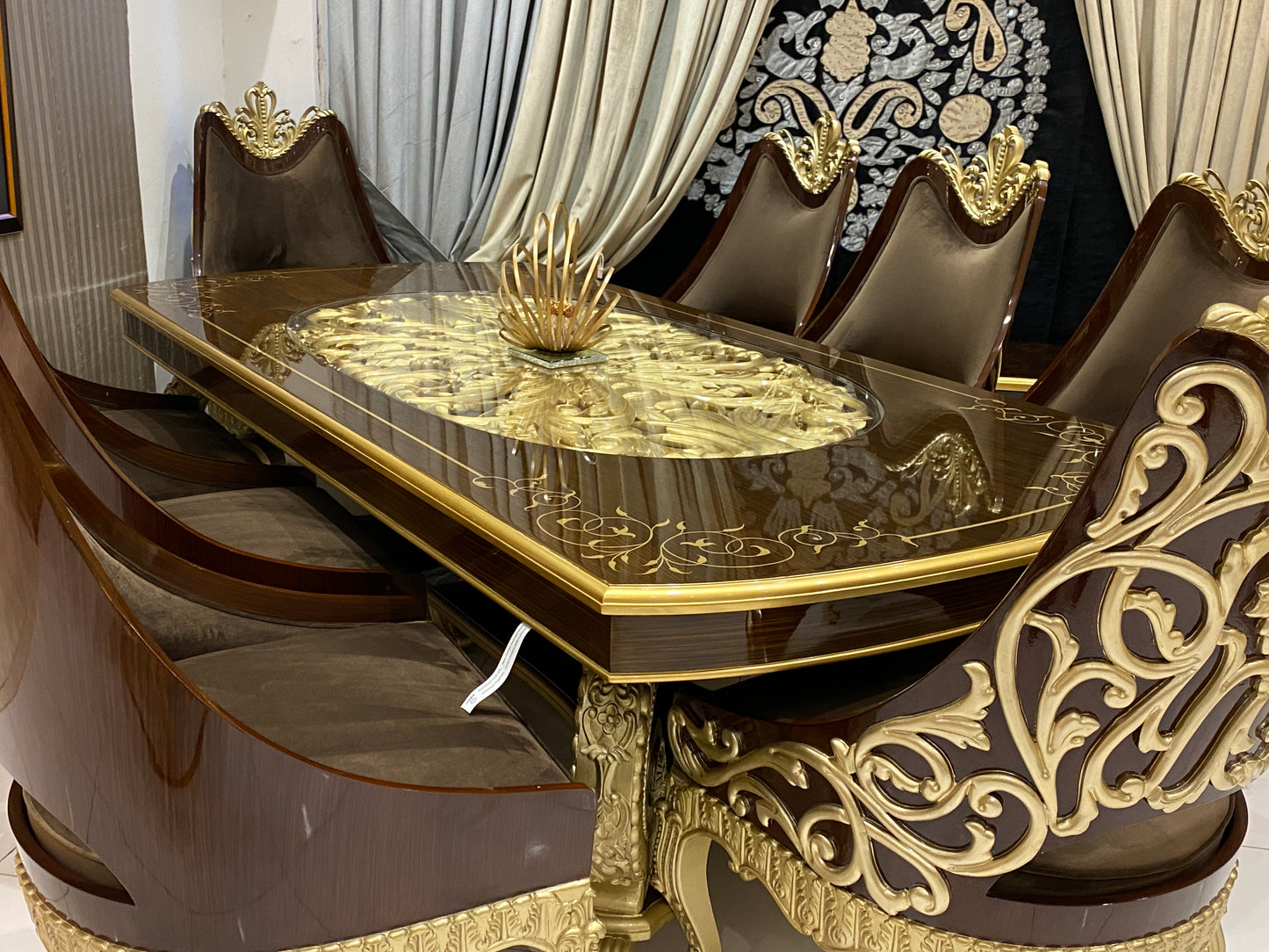 Sultan Classic Dining Table