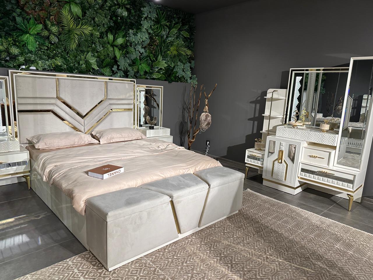 Luxury Modern Bedroom Set with Geometric Headboard, Velvet Bench, and Mirror Accents in Sleek Design